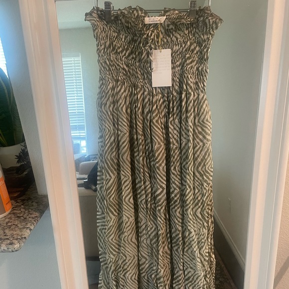 Cloe Cassandro Billie Dress - Picture 5 of 6